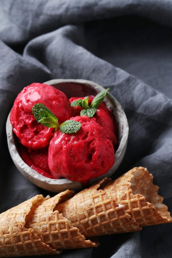 Come si fa un gelato al caffè fatto in casa senza utilizzare la gelatiera?